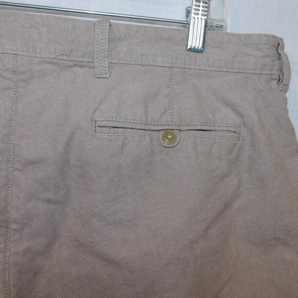 LL Bean Mens Standard Fit 40 Brown Tan Casual Shorts - Picture 8 of 9